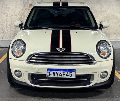 MINI COOPER 1.6 CLUBMAN 16V GASOLINA 3P AUTOMÁTICO MINI COOPER 1.6 CLUBMAN 16V GASOLINA 3P AUTOMÁTICO